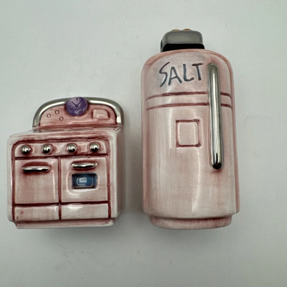 RUSS Jerry Berta Diner Collection Salt And Pepper Shakers New In‎ Box